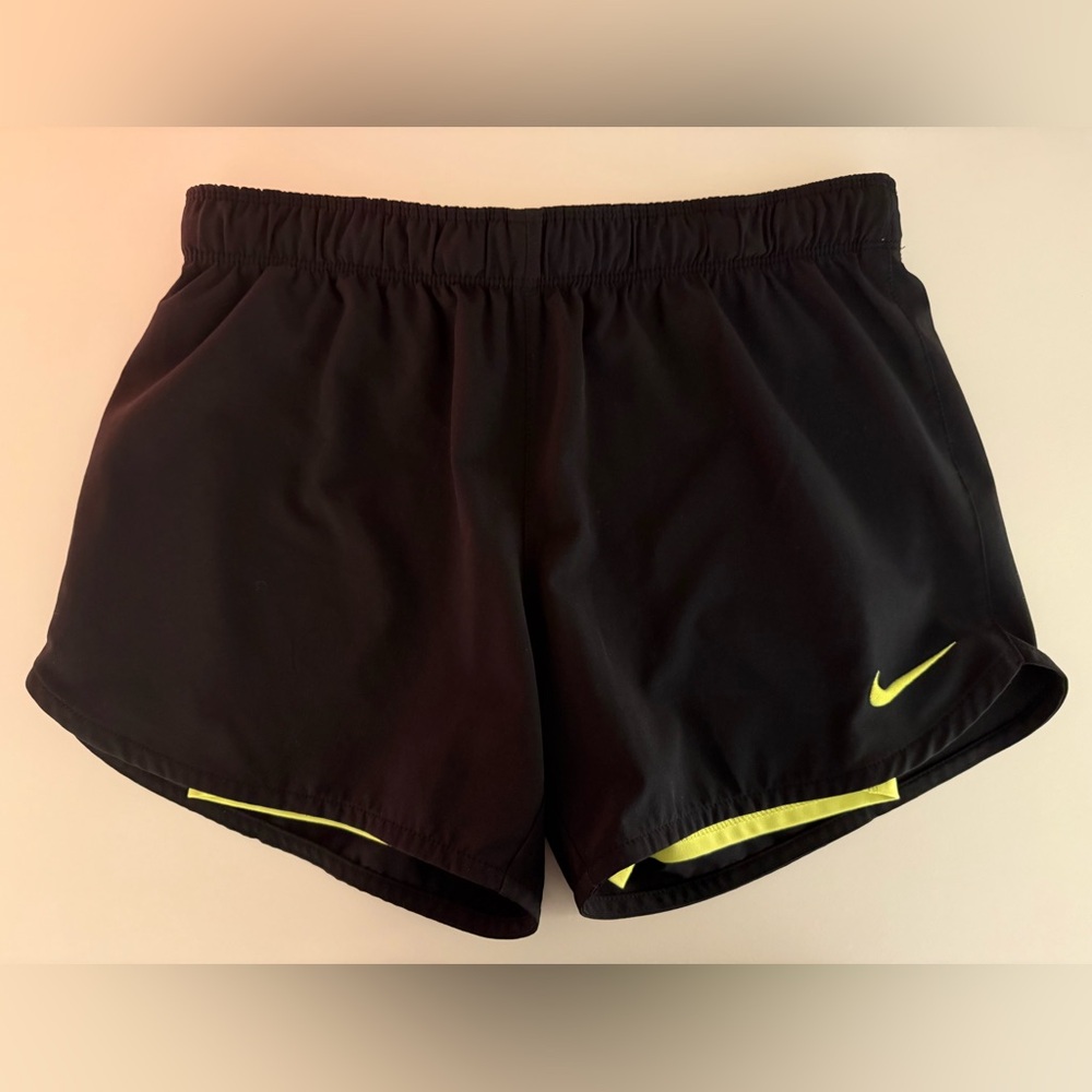 Nike Women's Black Shorts (XS)